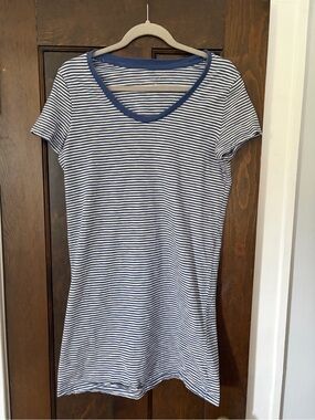 Universal Thread Navy & White Striped V-Neck Mini Dress